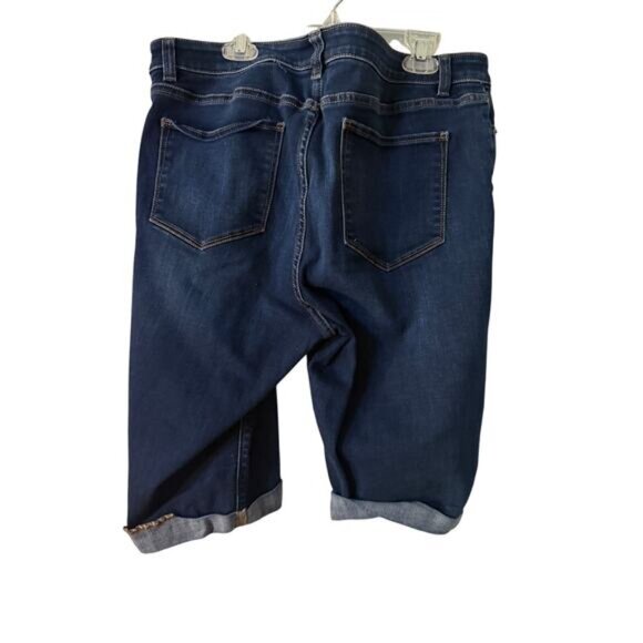 Soho Jean Bermuda Shorts Women's Size 14 - Picture 2 of 2